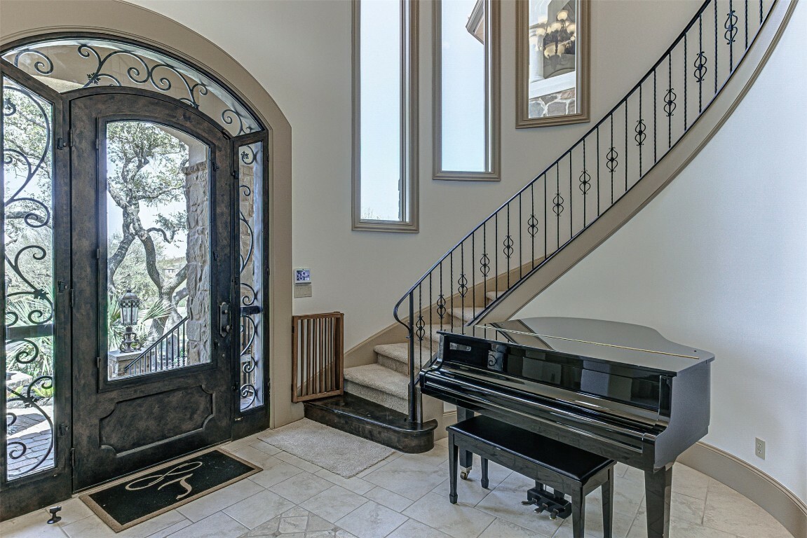 Property Photo: 109 Bella Strada Cove TX 78734