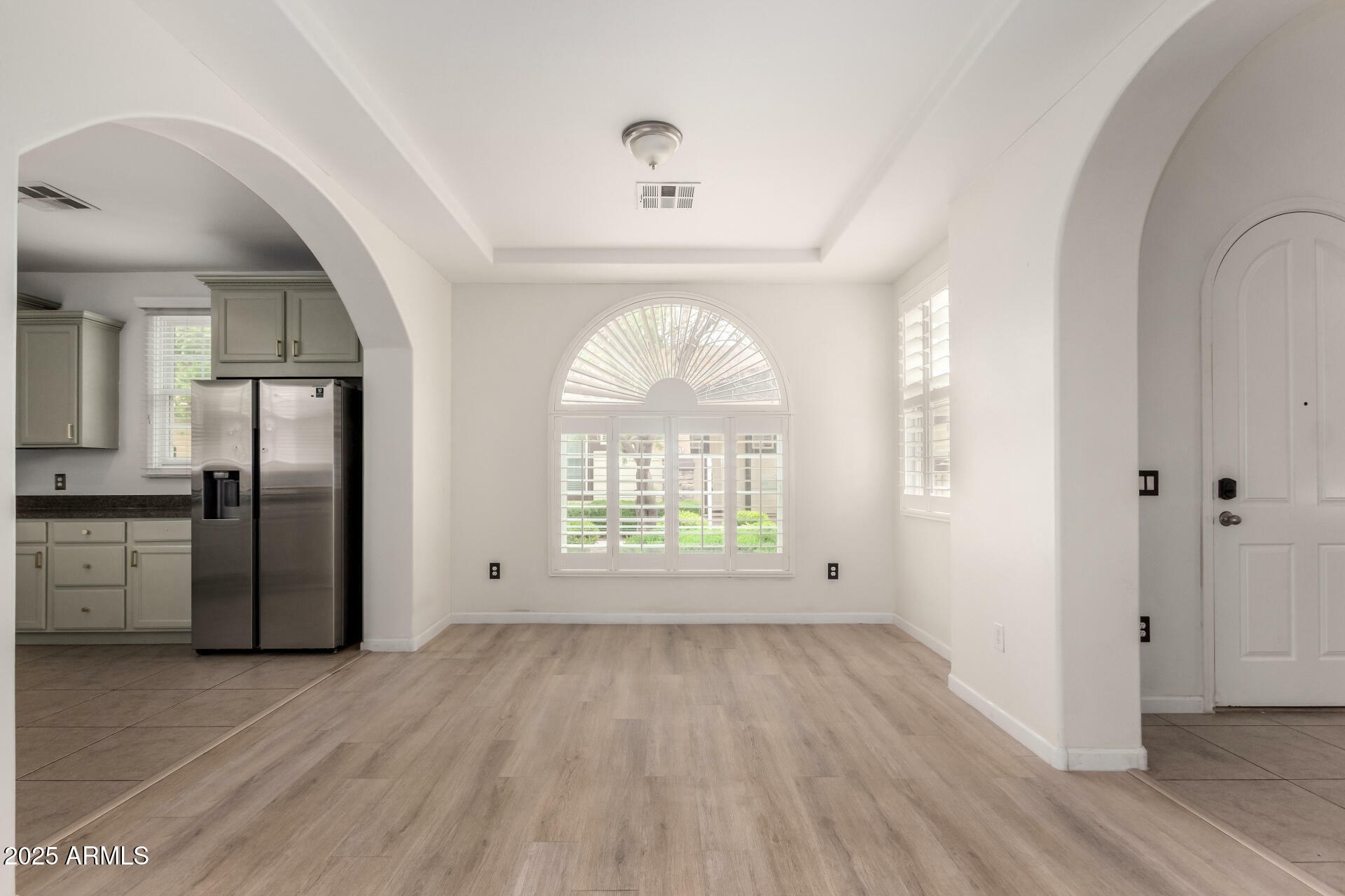 Property Photo: 1162 S Agnes Lane AZ 85296