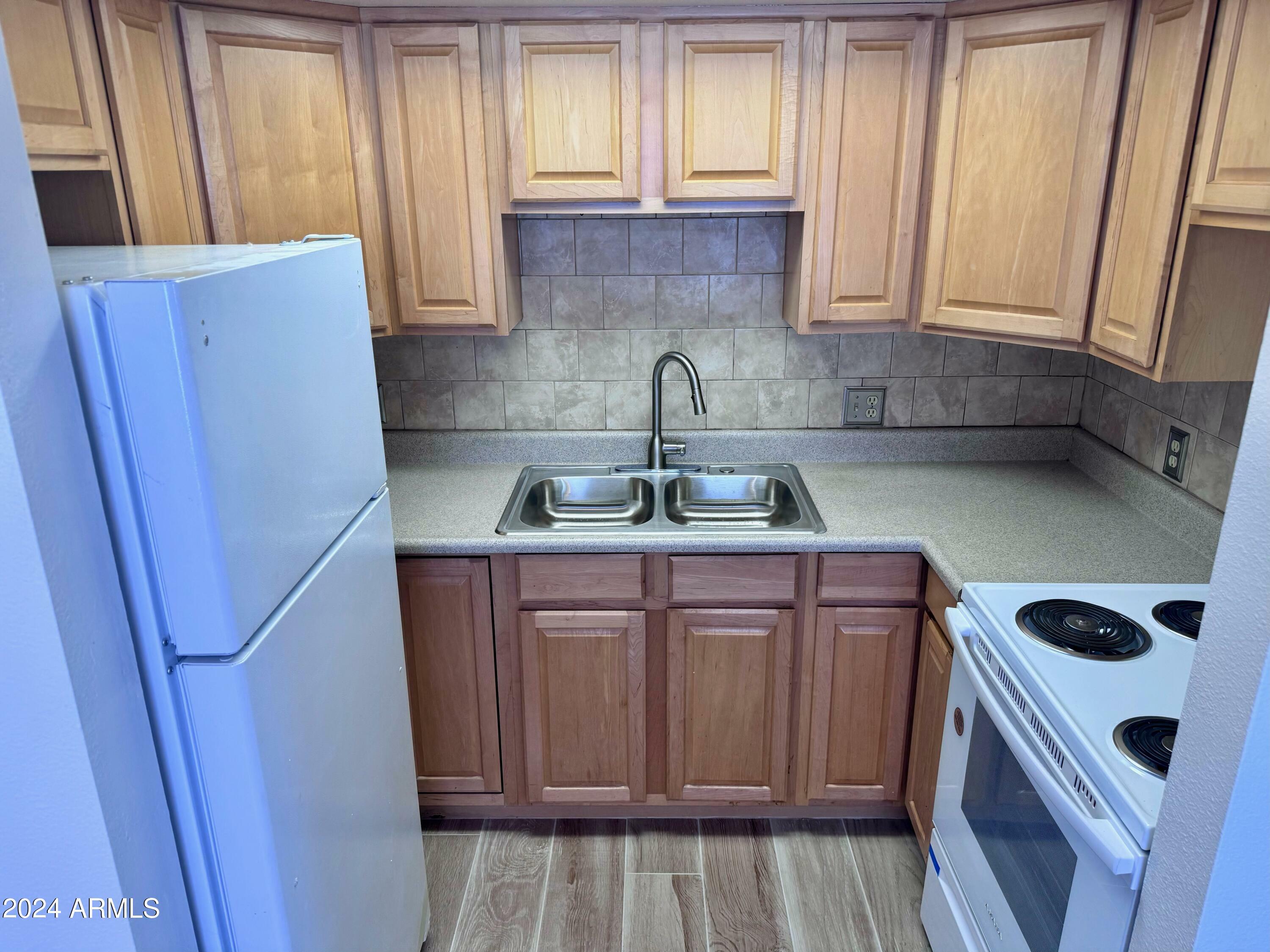 Property Photo: 700 W University Drive 203 AZ 85281