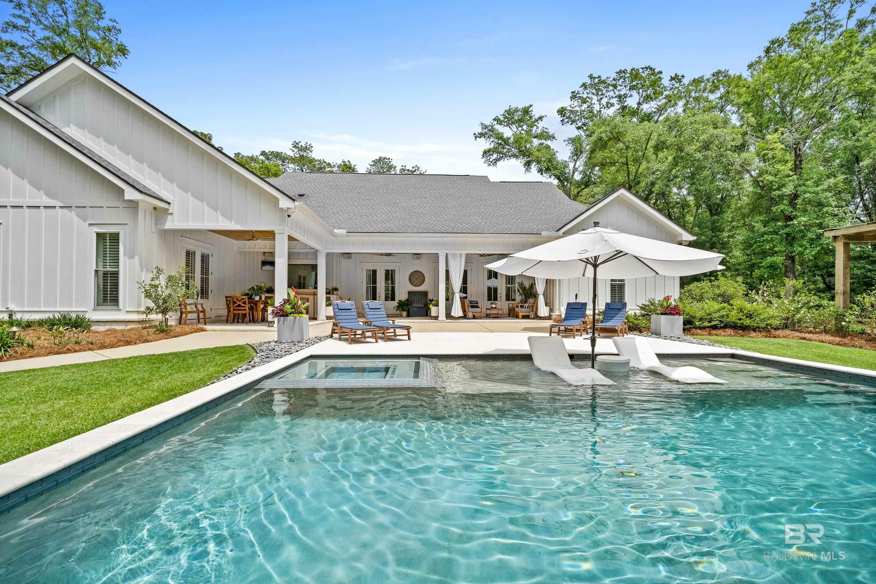 Property Photo: 22081 S Jubilee Place AL 36532