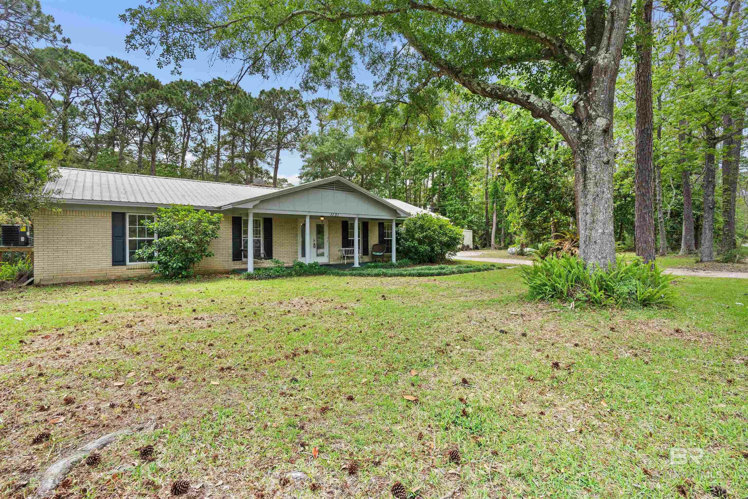 Property Photo: 1101 Alabama Avenue AL 36528