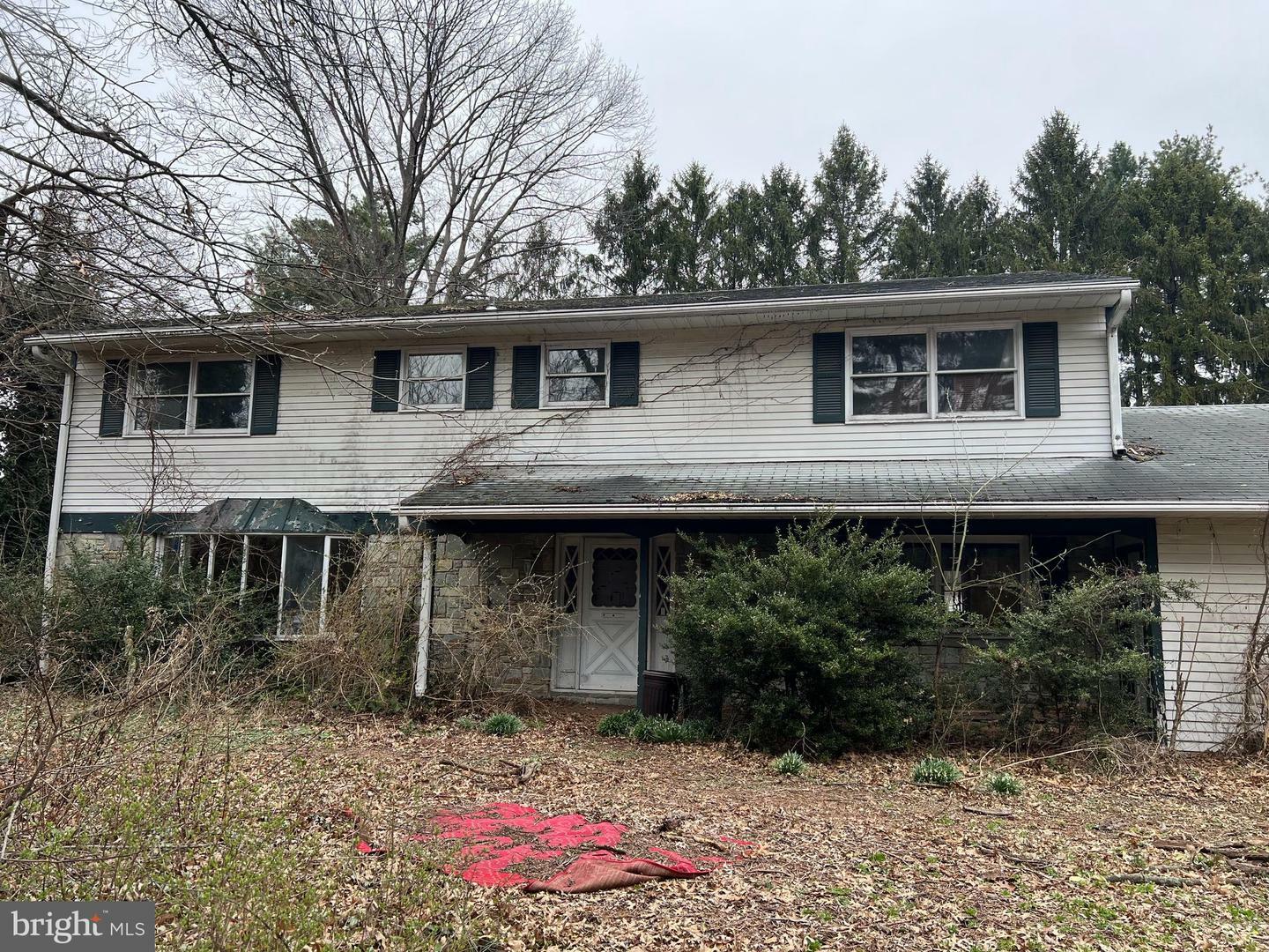 908 W Walnut Street  Lemoyne PA 17043 photo