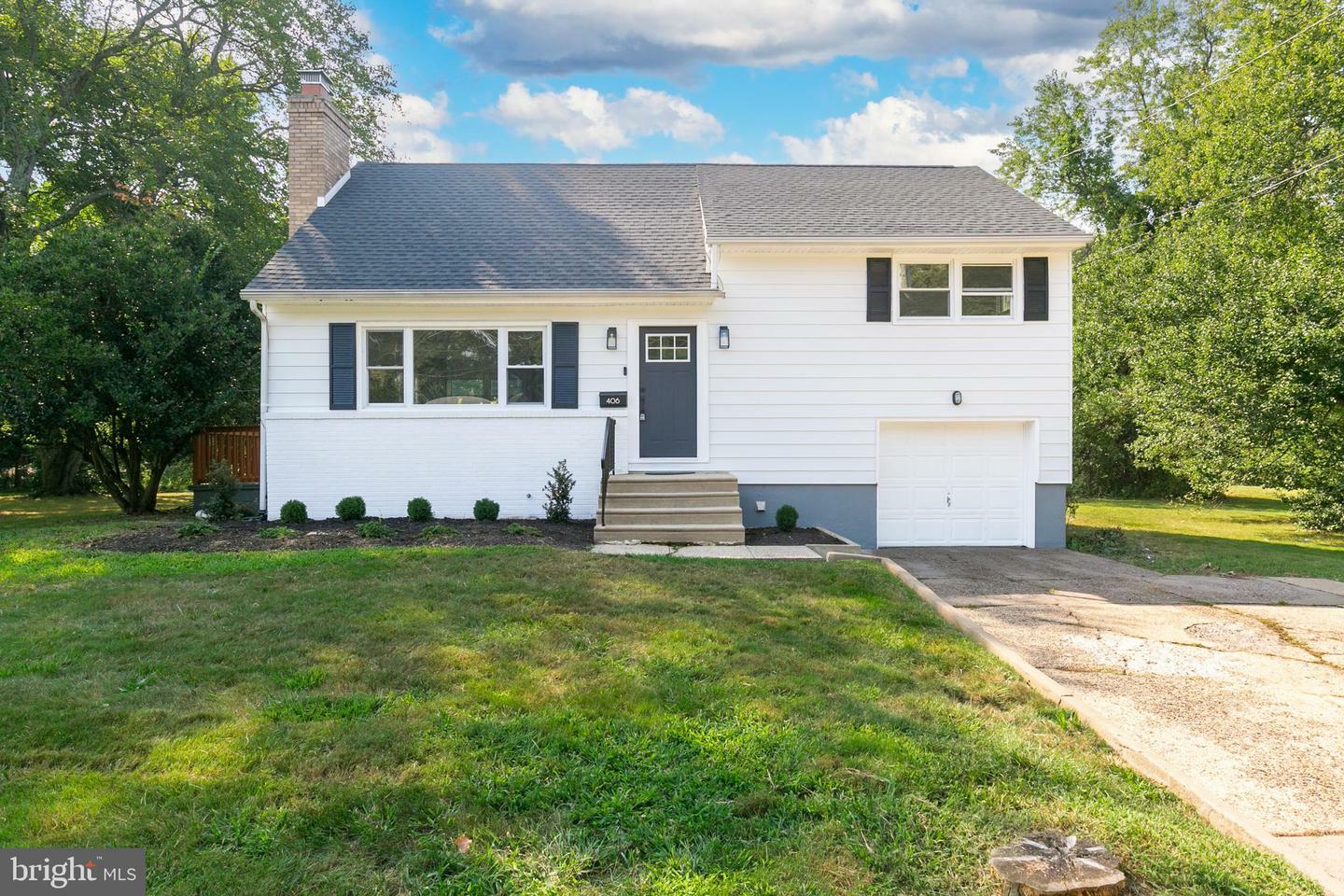 406 Parker Avenue  Moorestown NJ 08057 photo