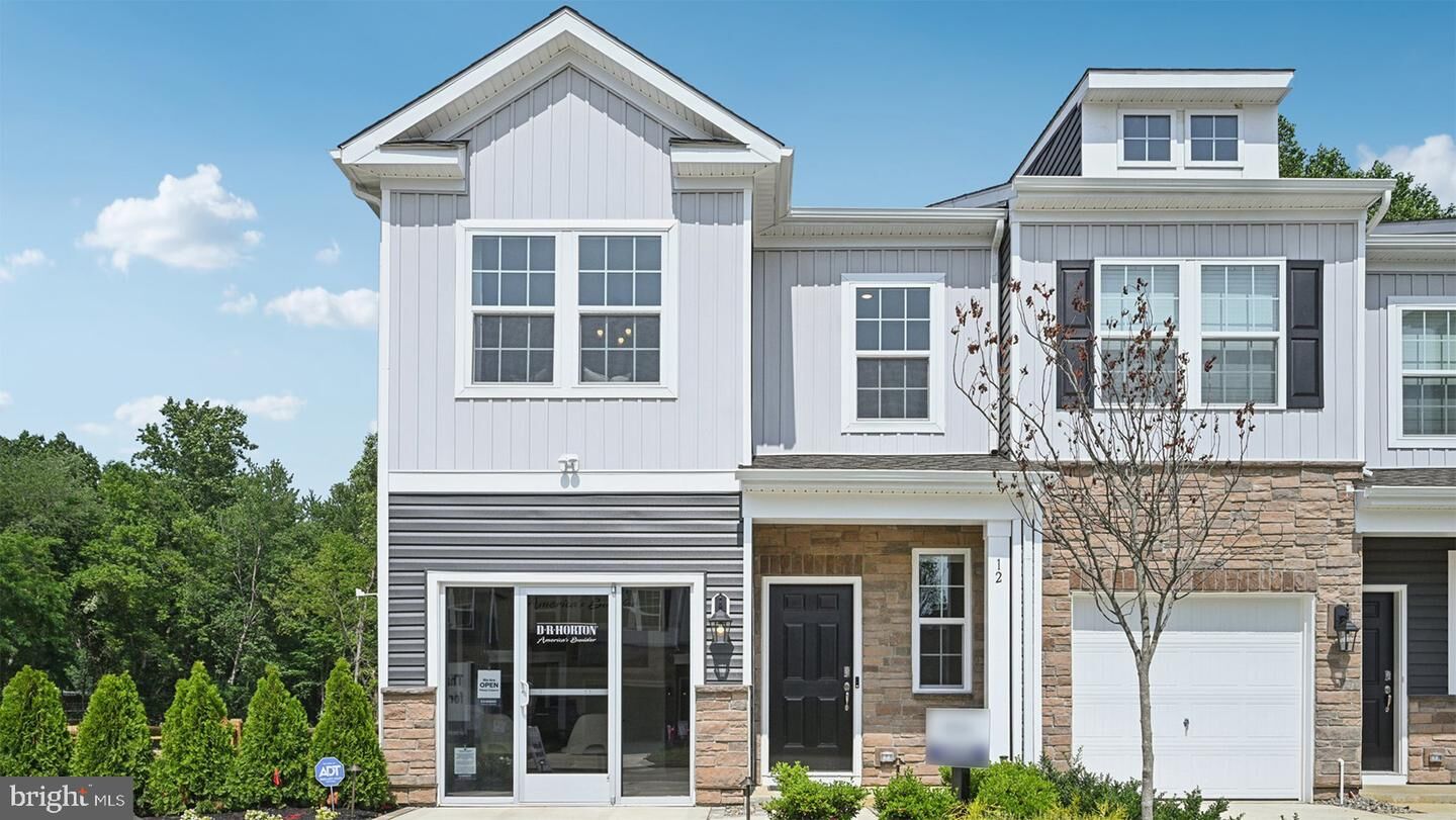 Property Photo:  33 Whaler Drive  NJ 08078 