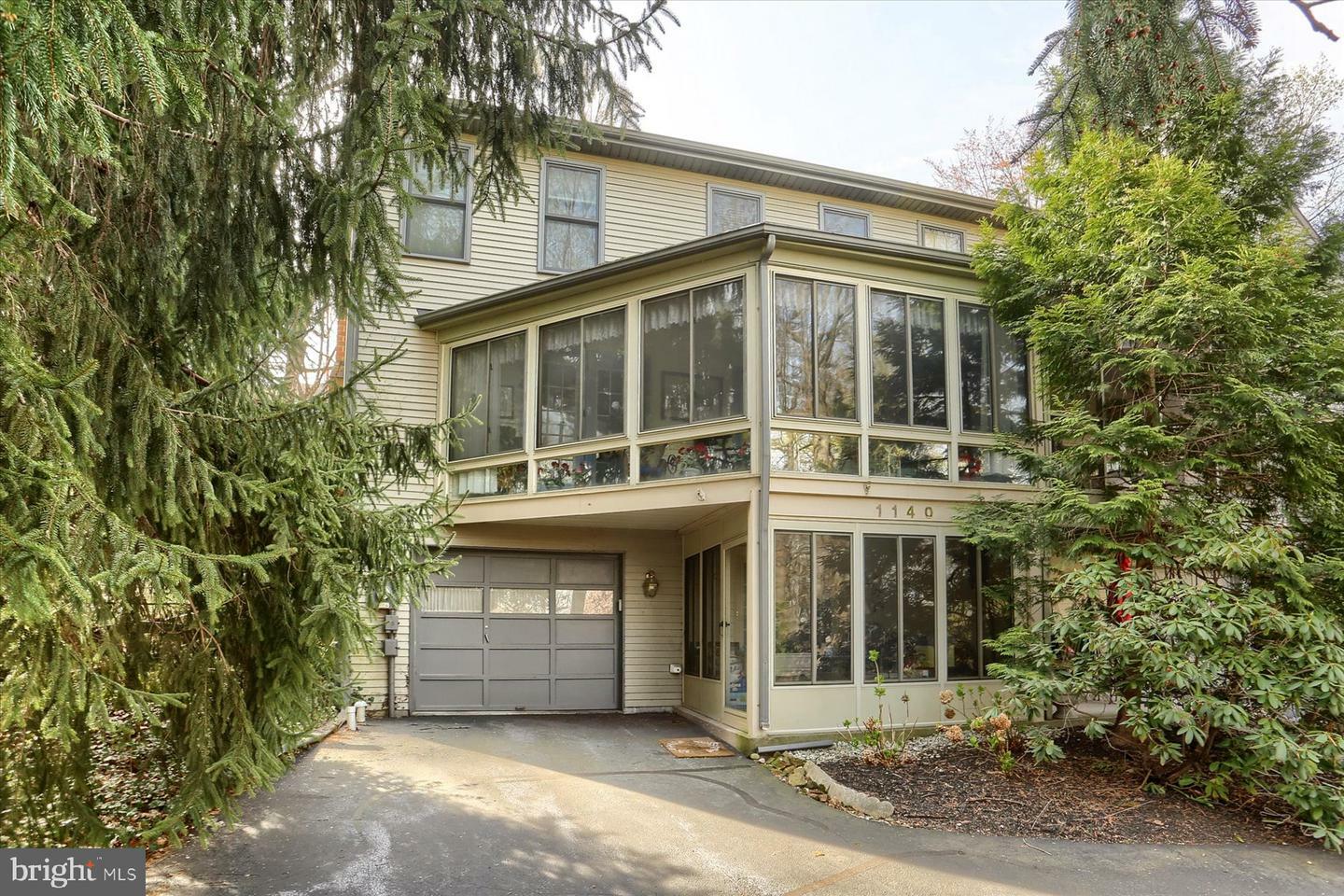 Property Photo: 1140 Draymore Court PA 17036