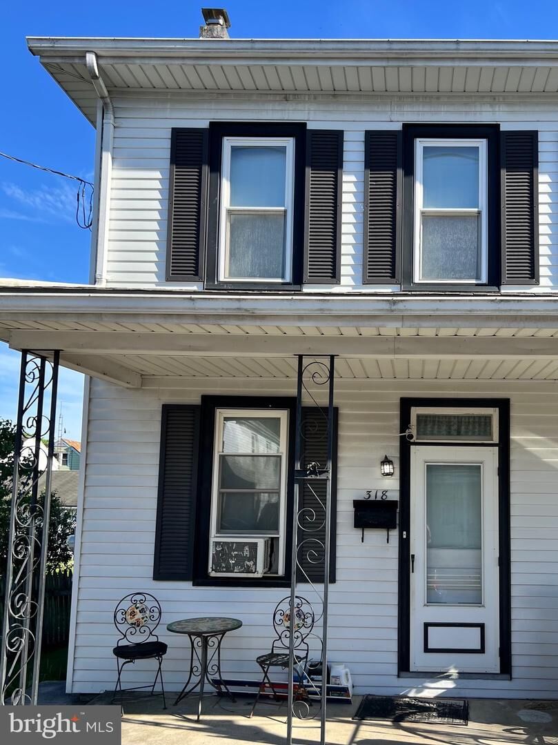 Property Photo: 318 W Church Street PA 17003