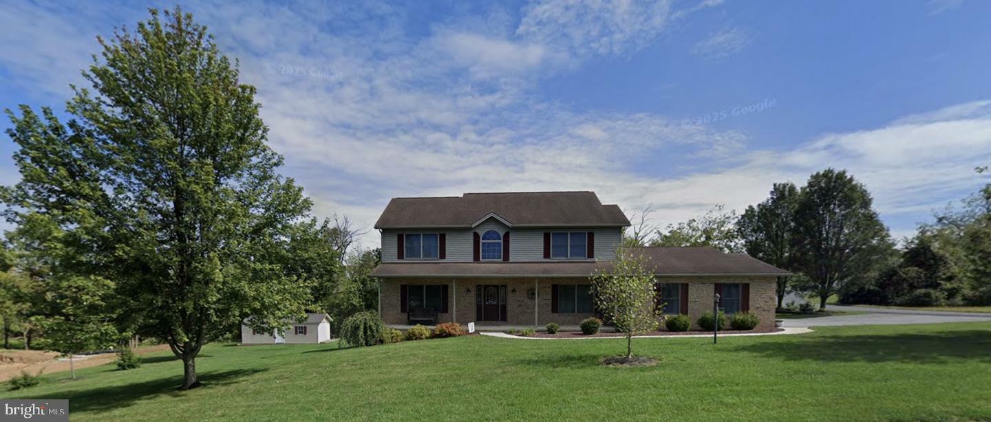 Property Photo: 205 Sandoeshire Lane PA 17201