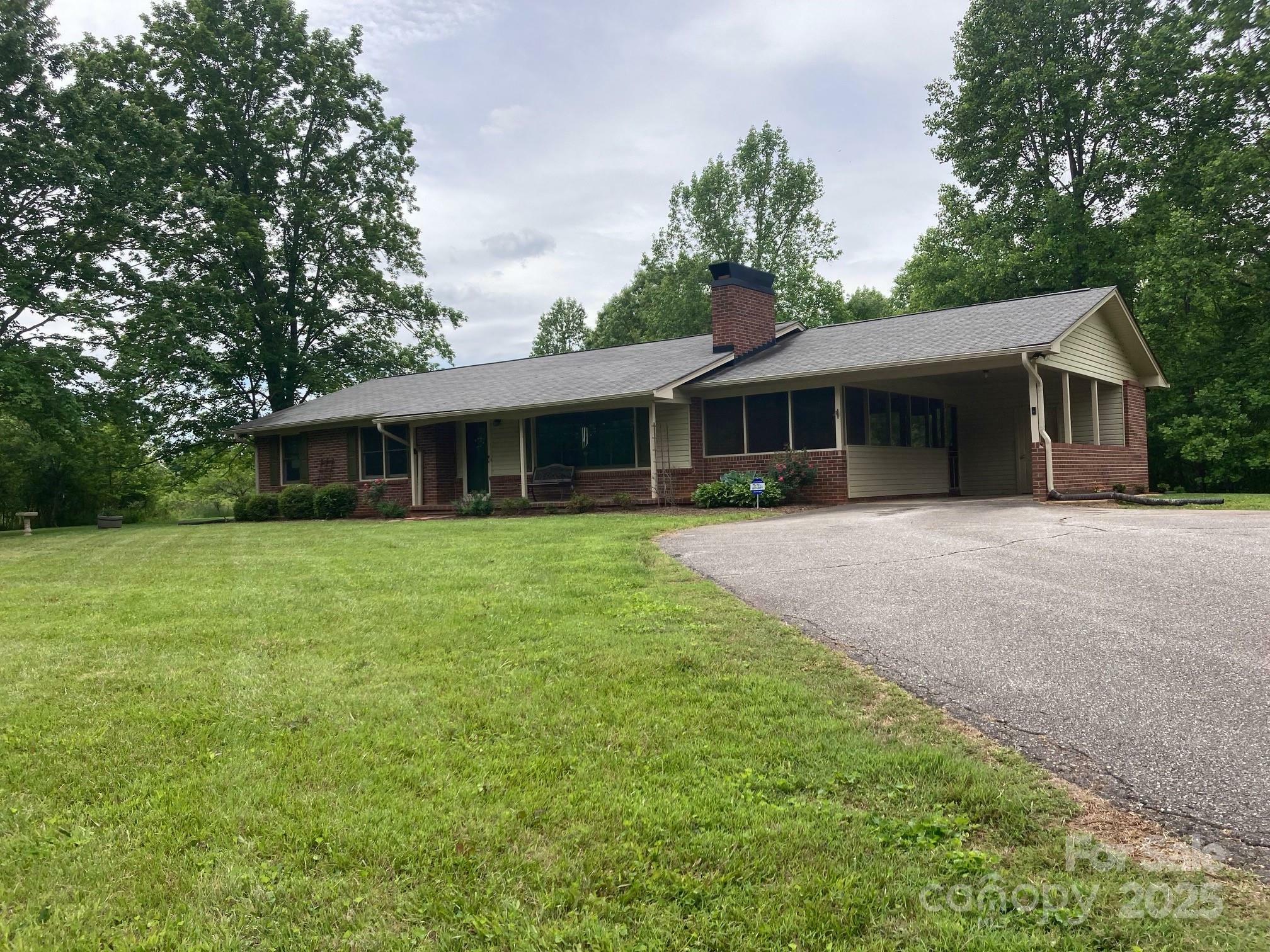 460 S Minton Road  Wilkesboro NC 28697 photo