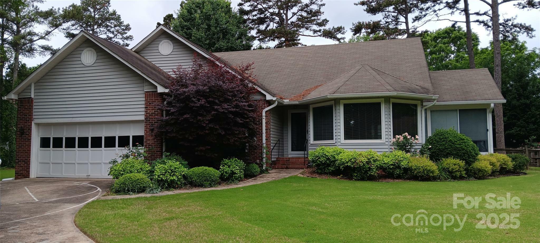Property Photo: 104 Gallarie Place NC 28144