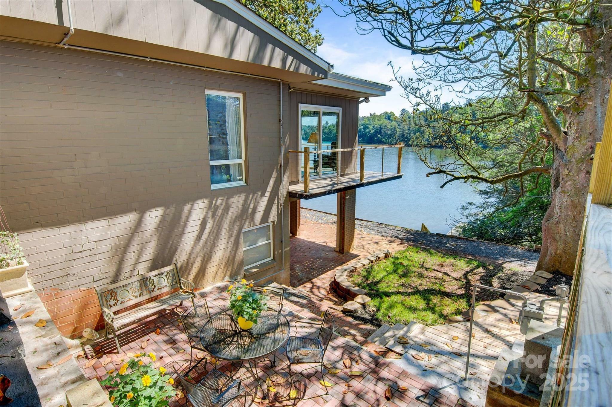 Property Photo: 6664 Lake Shore Drive NC 28601