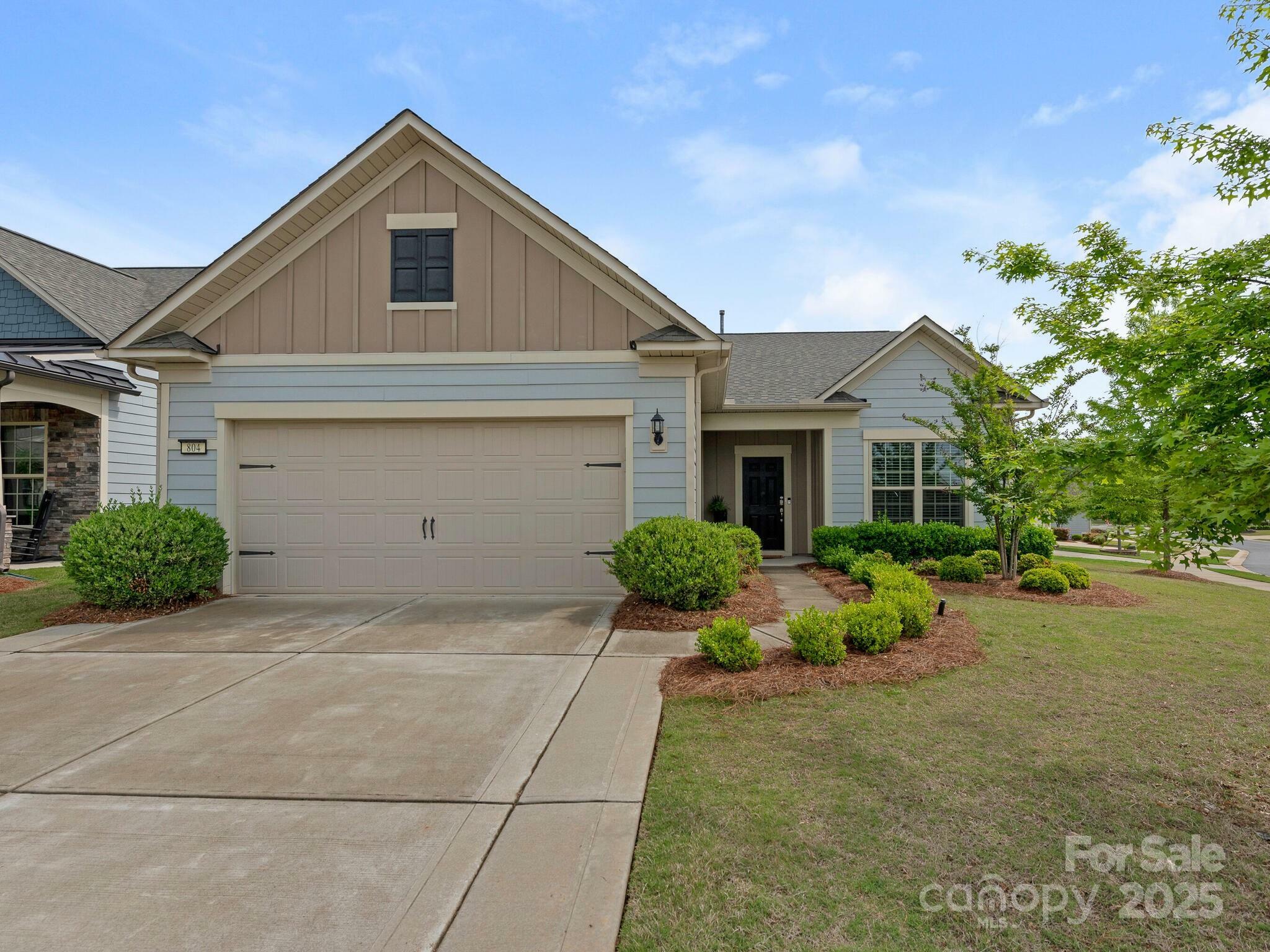 Property Photo: 804 Birdsong Way SC 29715