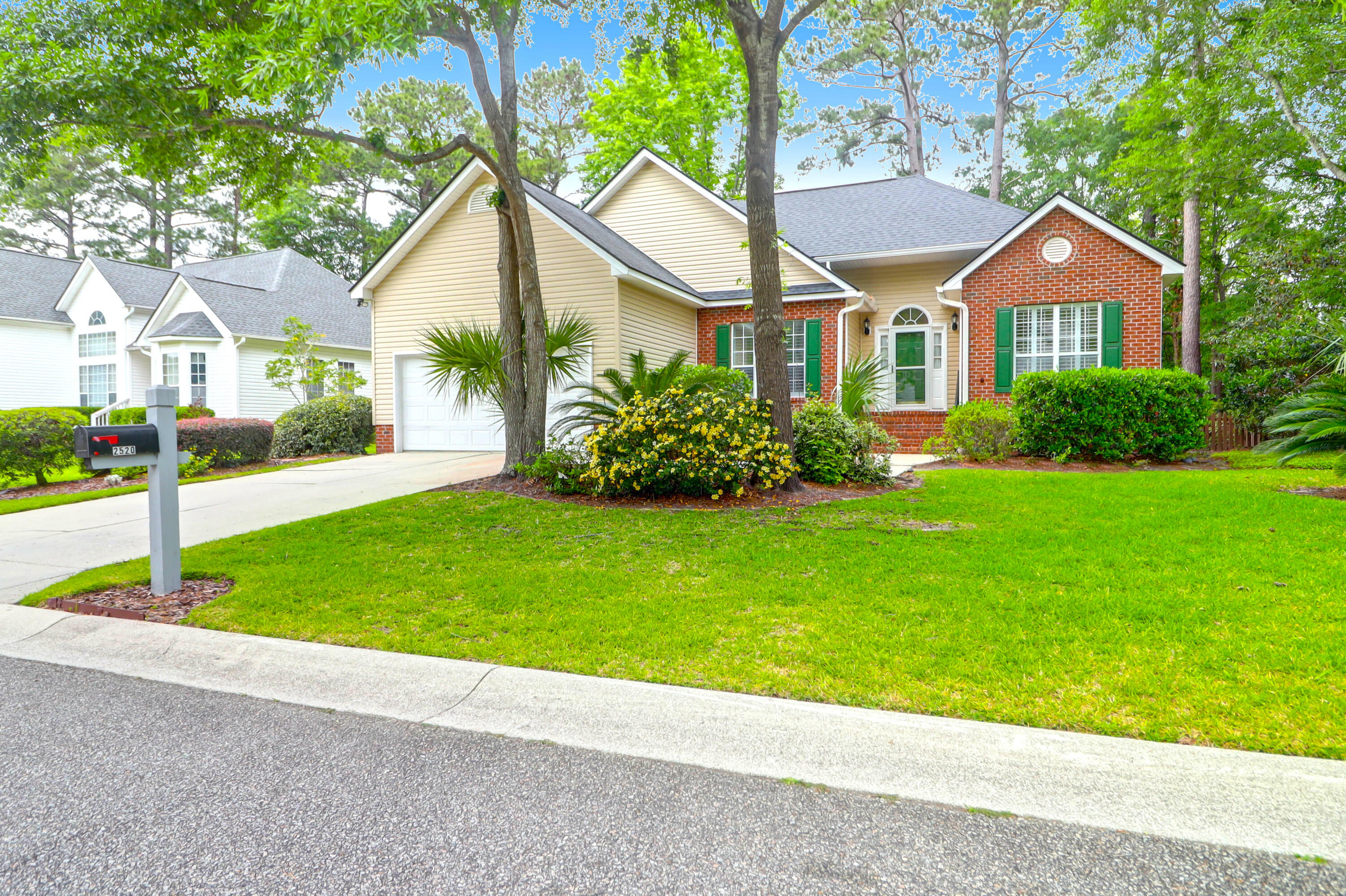 Property Photo: 2520 Woodstream Road SC 29466