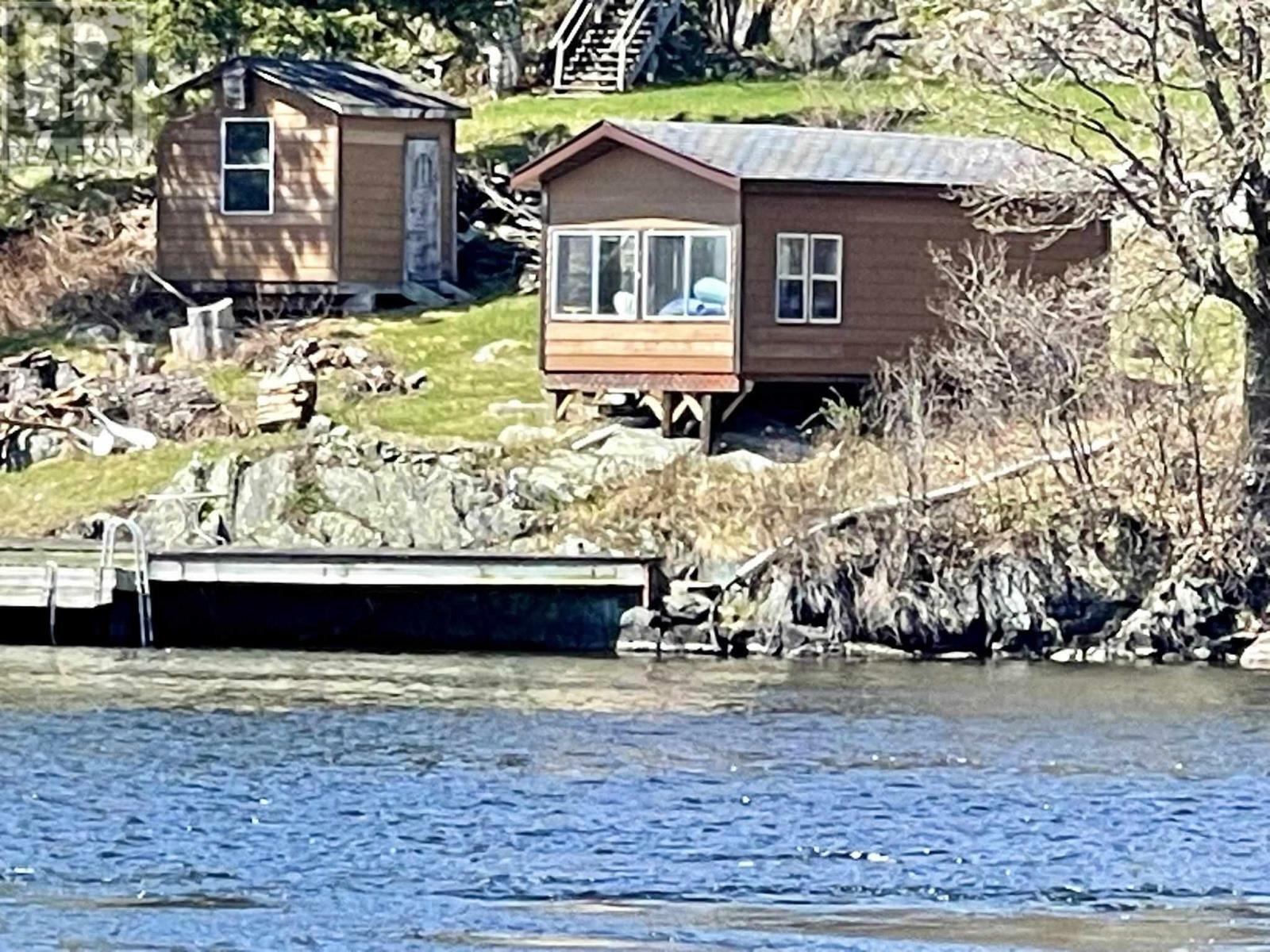 Property Photo: 411 Lakeview Dr ON P9N 4H3