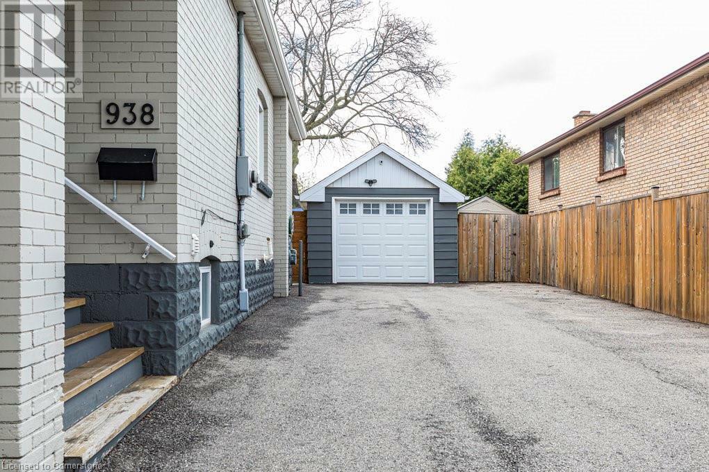 Property Photo: 938 Lawrence Road ON L8K 2A6