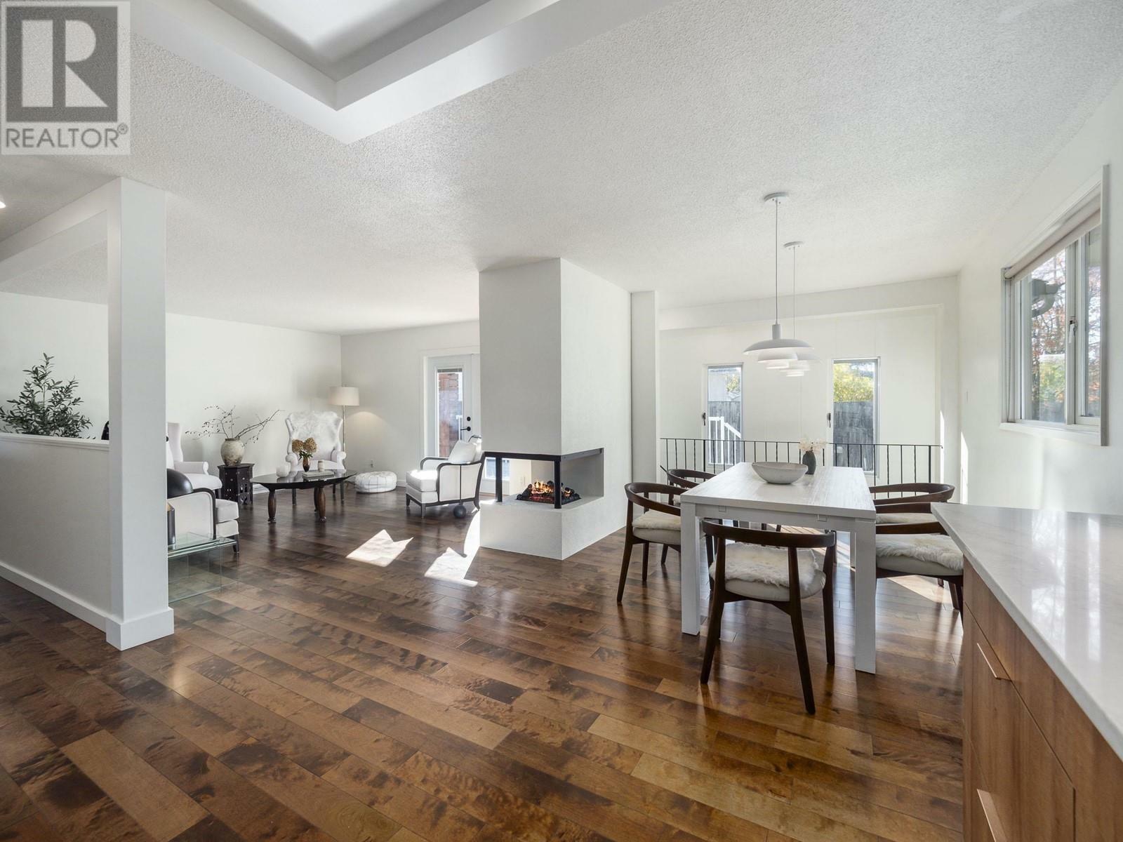 Property Photo: 617 Radcliffe Drive BC V2M 3N8