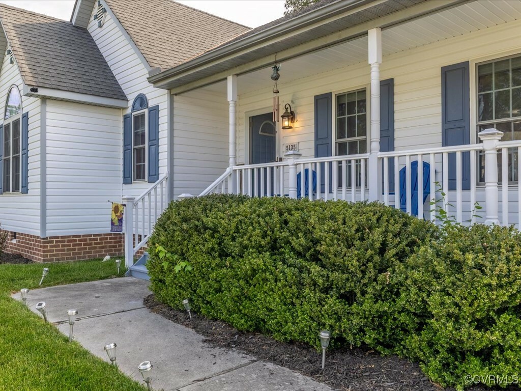 Property Photo: 5135 Lavelle Road VA 23234