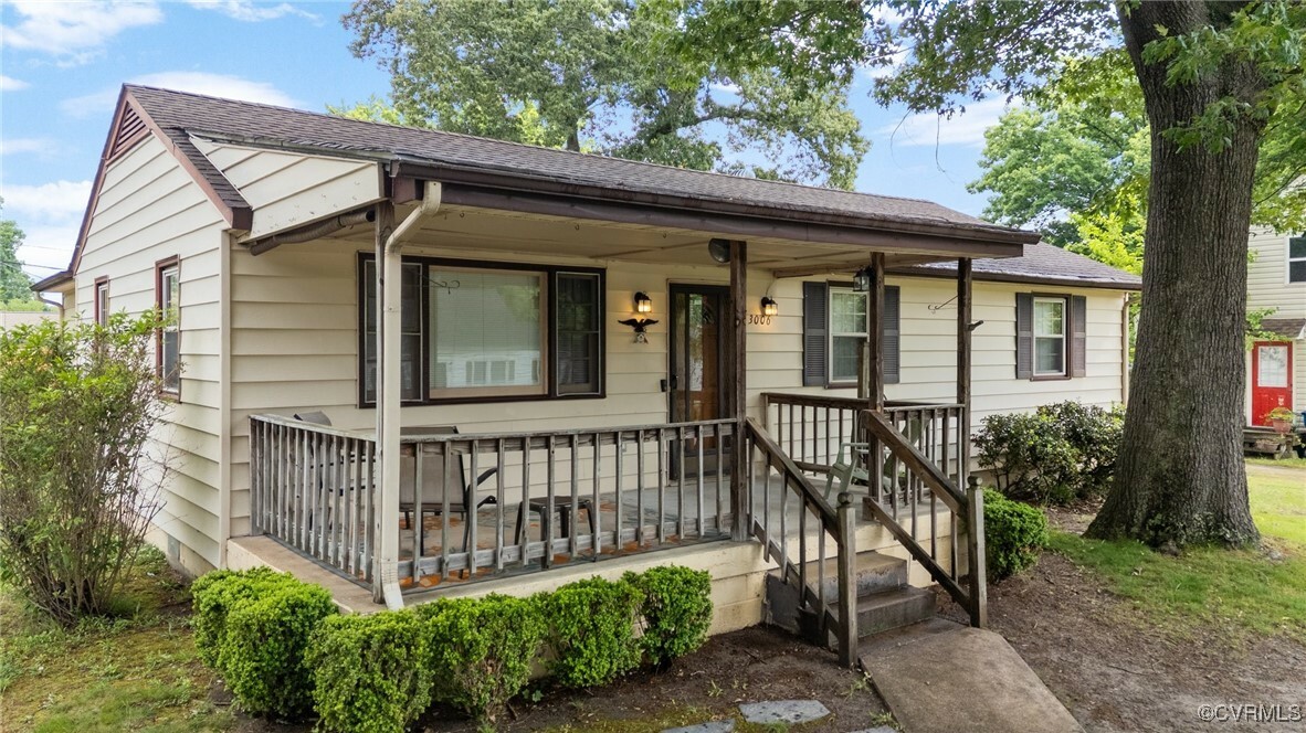 Property Photo: 3006 Brentwood Circle VA 23237