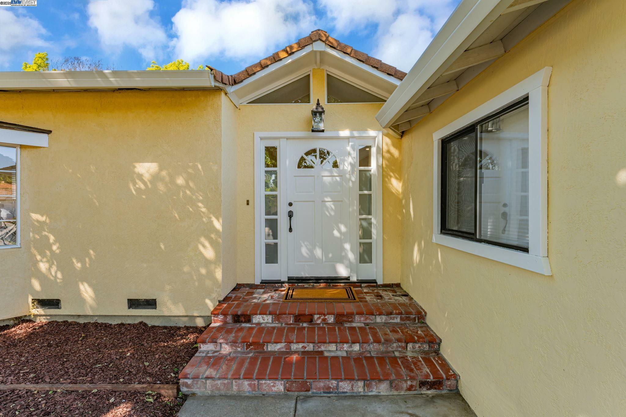 Property Photo: 35808 Vinewood St CA 94560