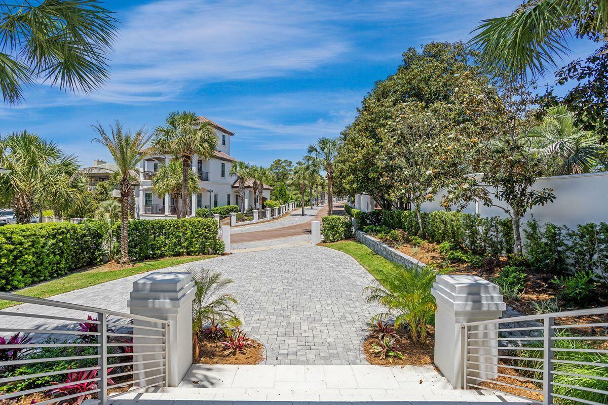 Property Photo: 45 White Cliffs Lane FL 32459