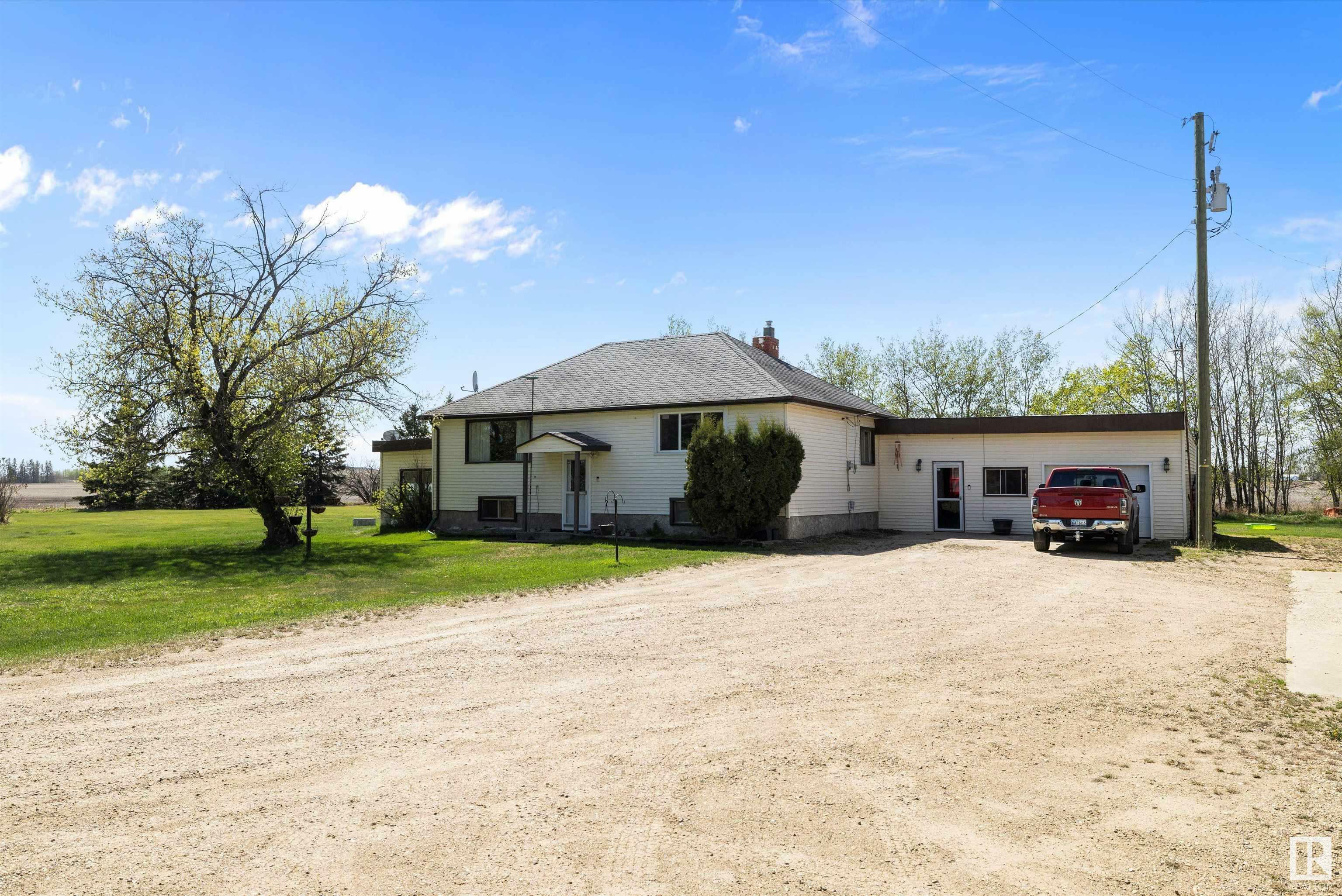 55532 Rge Road 250  Rural Sturgeon County AB T8R 0M8 photo