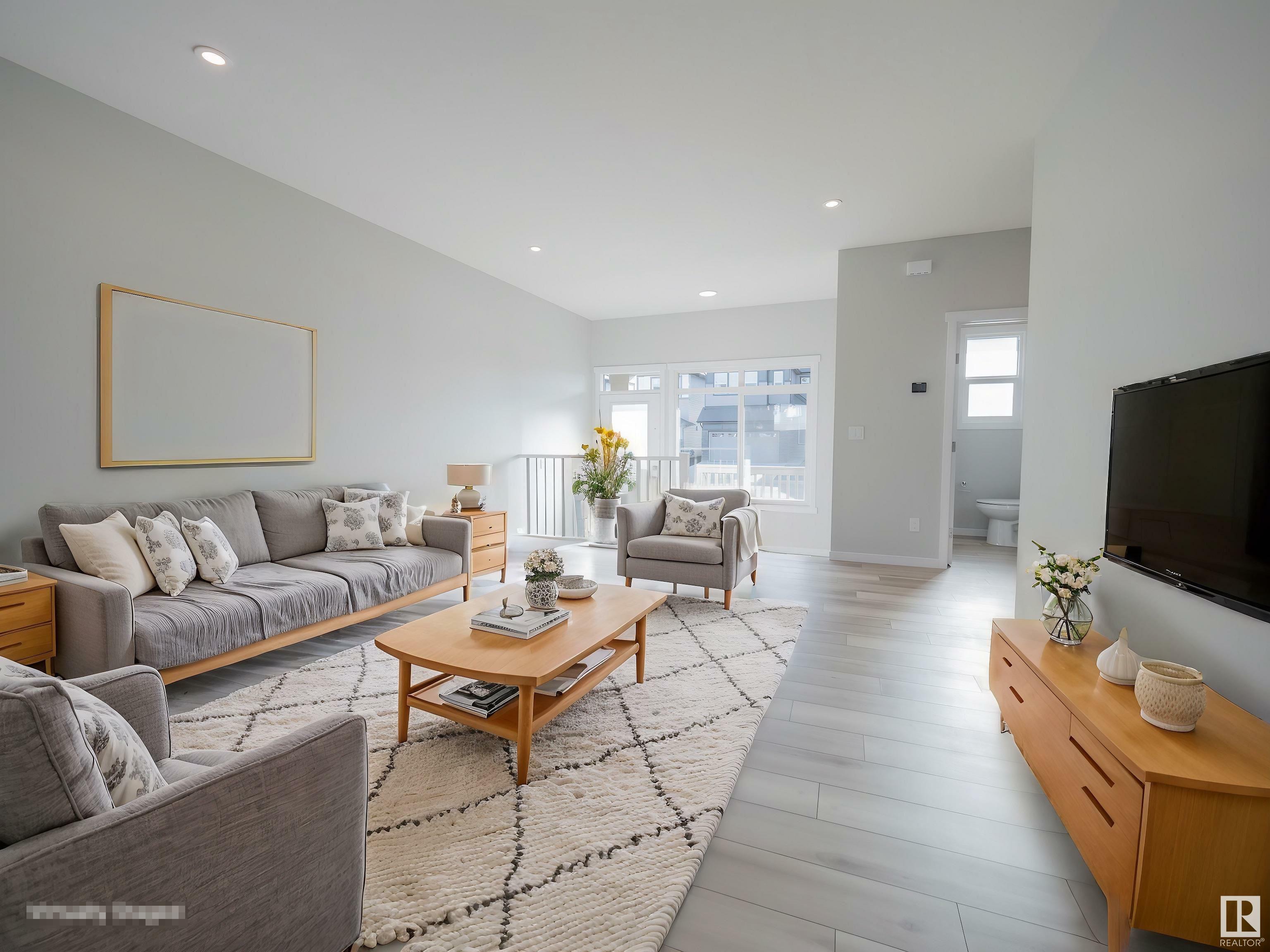 Property Photo: 3 Eton Link AB T7X 4B7