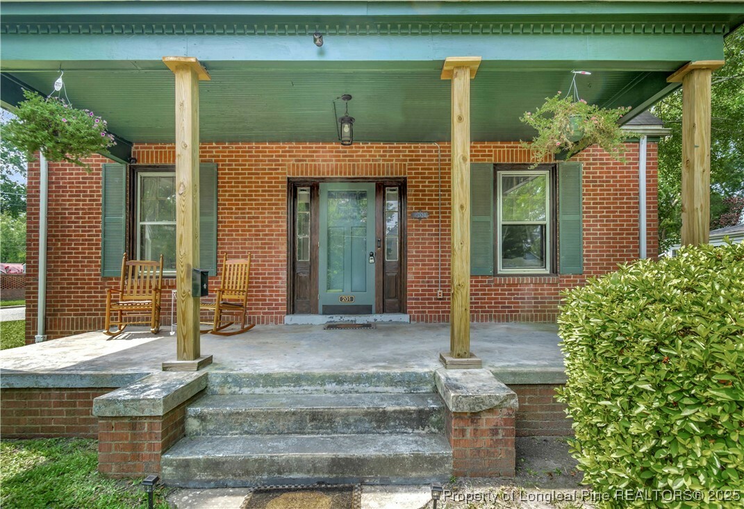 Property Photo: 201 W 16th Street NC 28358