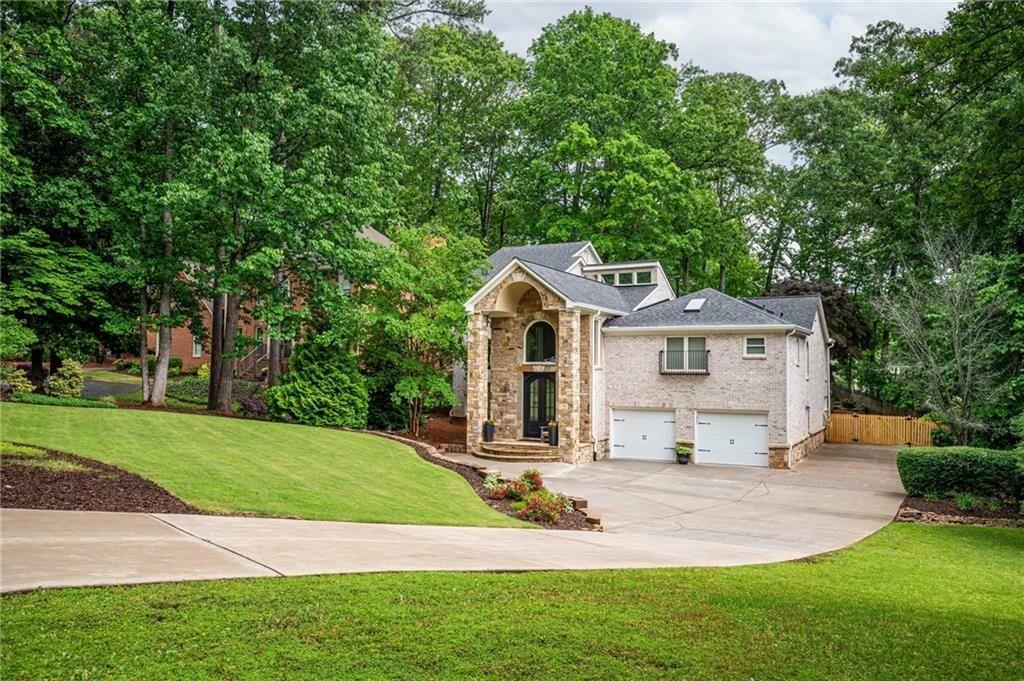 Property Photo: 3290 Coachmans Way NE GA 30075
