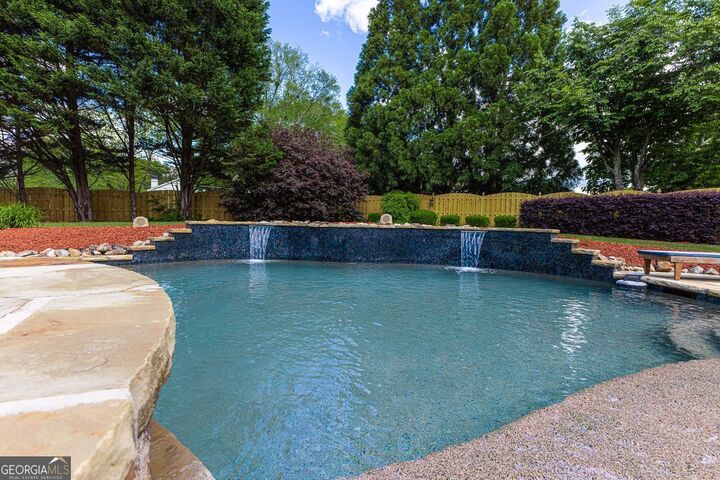 Property Photo: 200 N Willow Court GA 30004