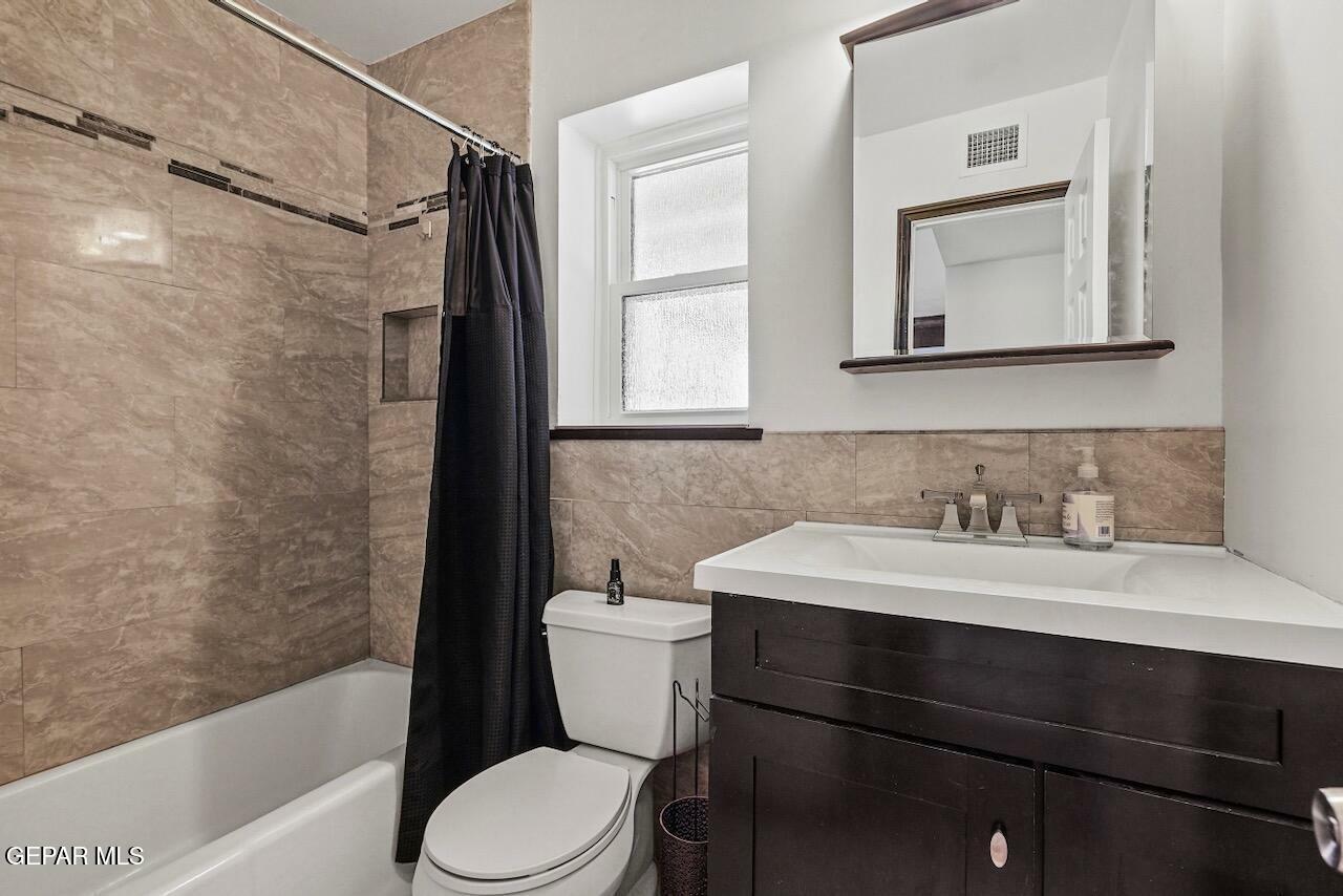 Property Photo: 6720 Paseo Redondo Avenue TX 79912