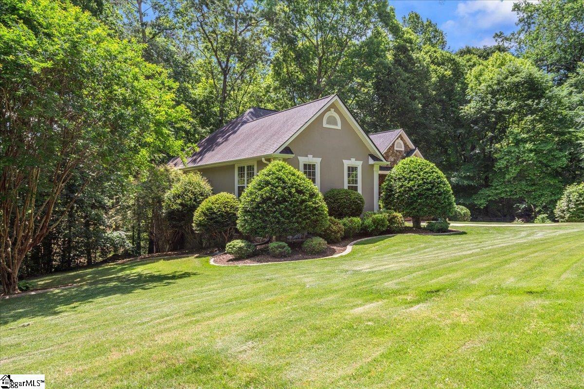 Property Photo: 110 Woodranch Lane SC 29369