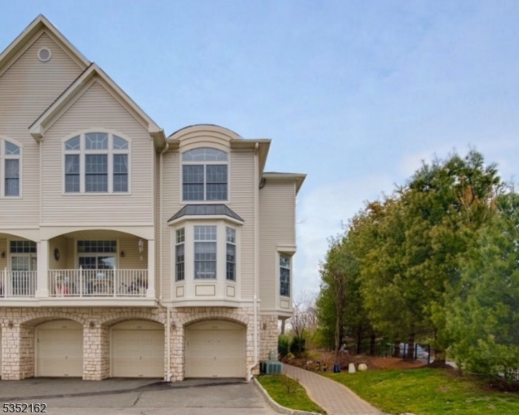 Property Photo: 325 Edmonton Ct NJ 07039
