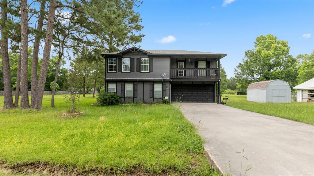 Property Photo: 196 Bailly Lane TX 77351