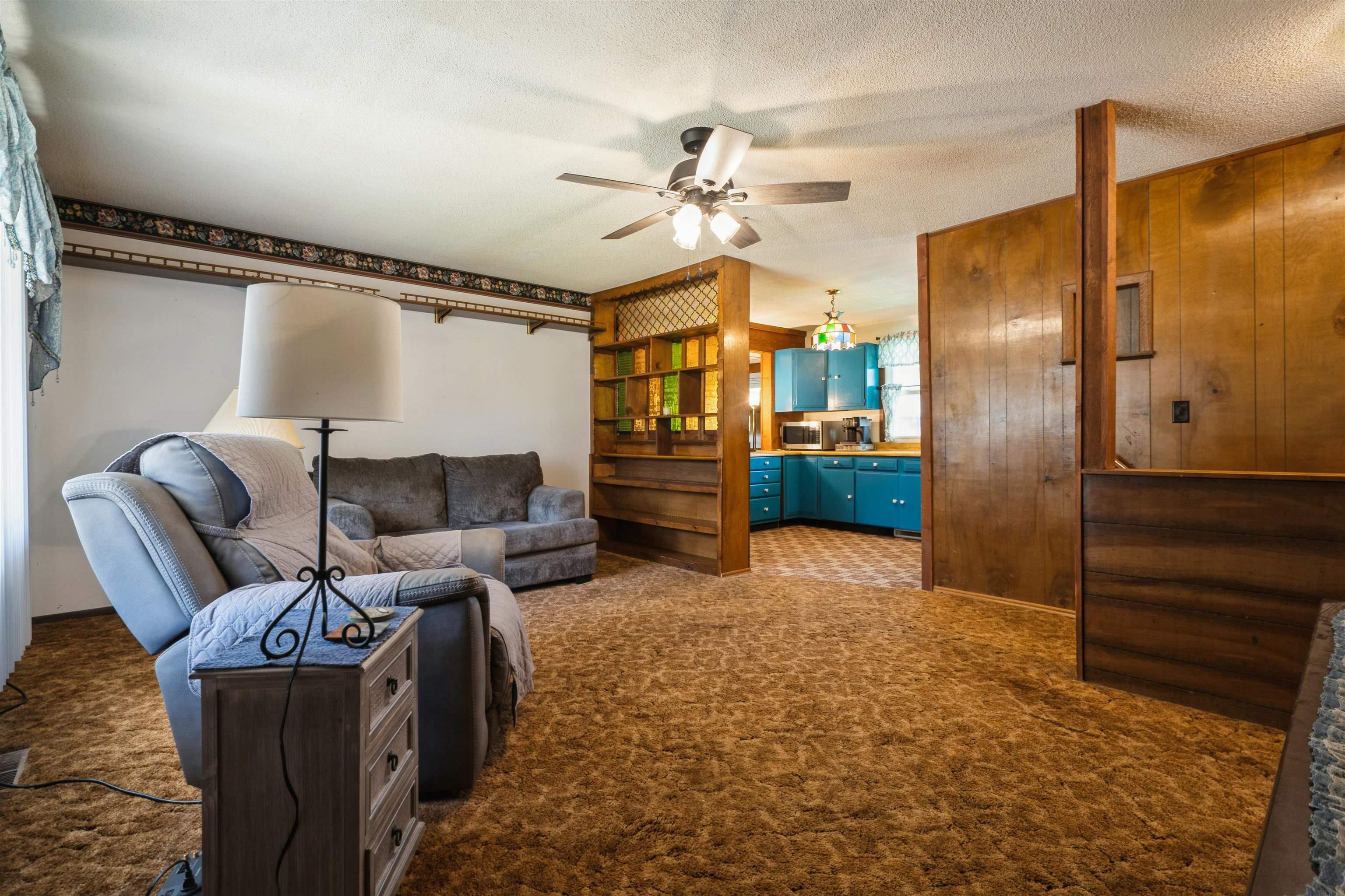 Property Photo: 921 3rd Ave NE IA 50662