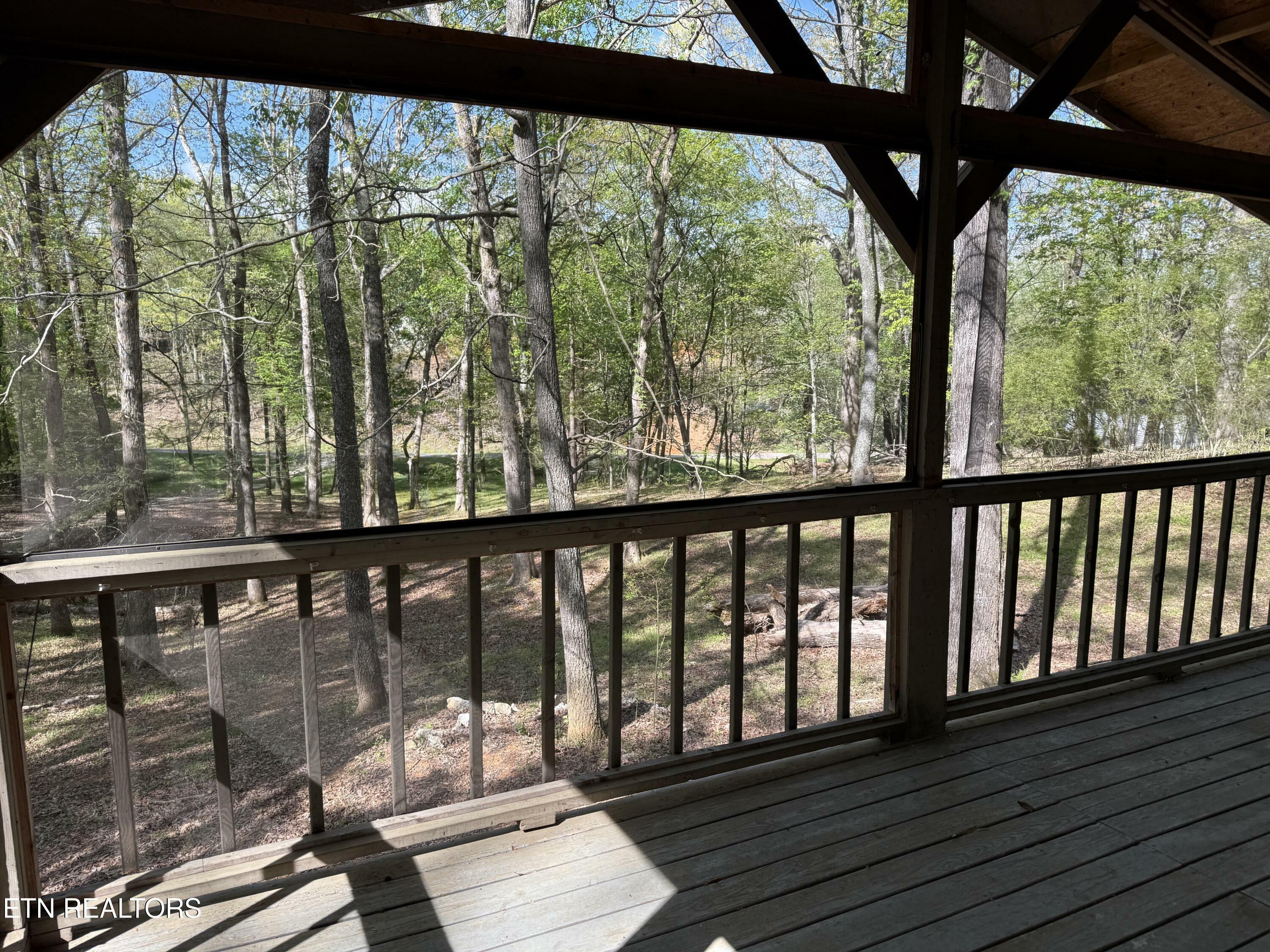 Property Photo: 807 Little Dogwood Rd TN 37763