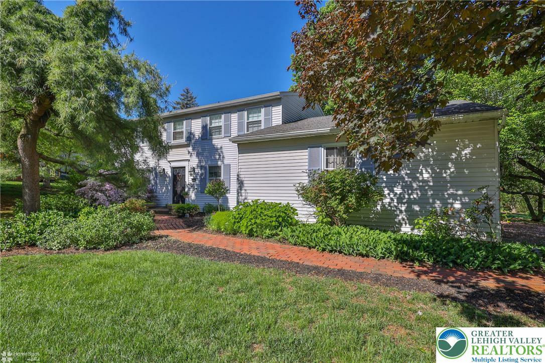 1245 Valley View Drive  Lower Macungie Twp PA 18103 photo