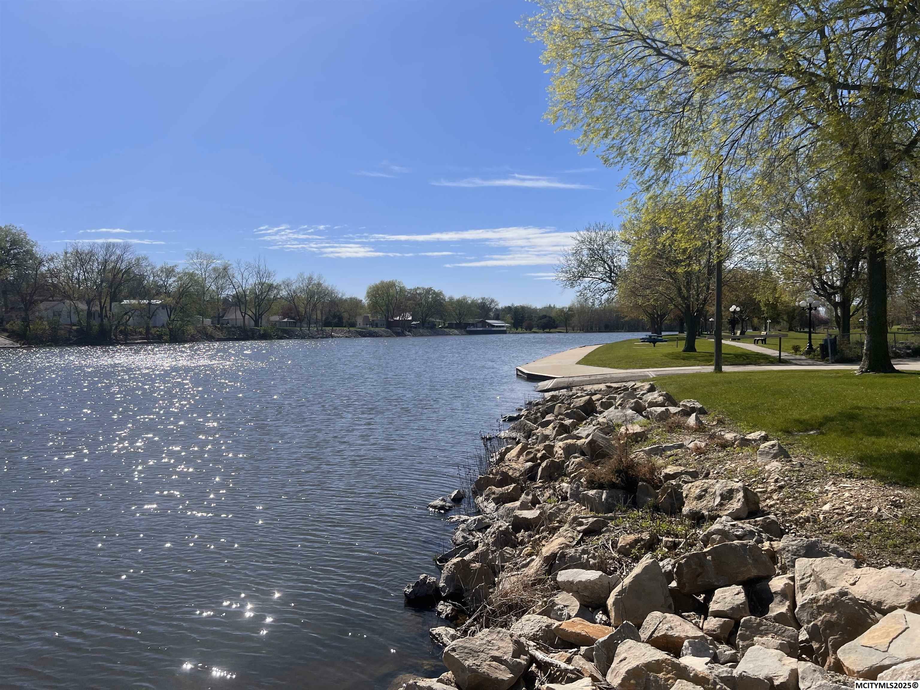 Property Photo: 223 N 1st IA 50636