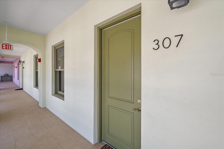 Property Photo:  555 N Orange Avenue 307  FL 34236