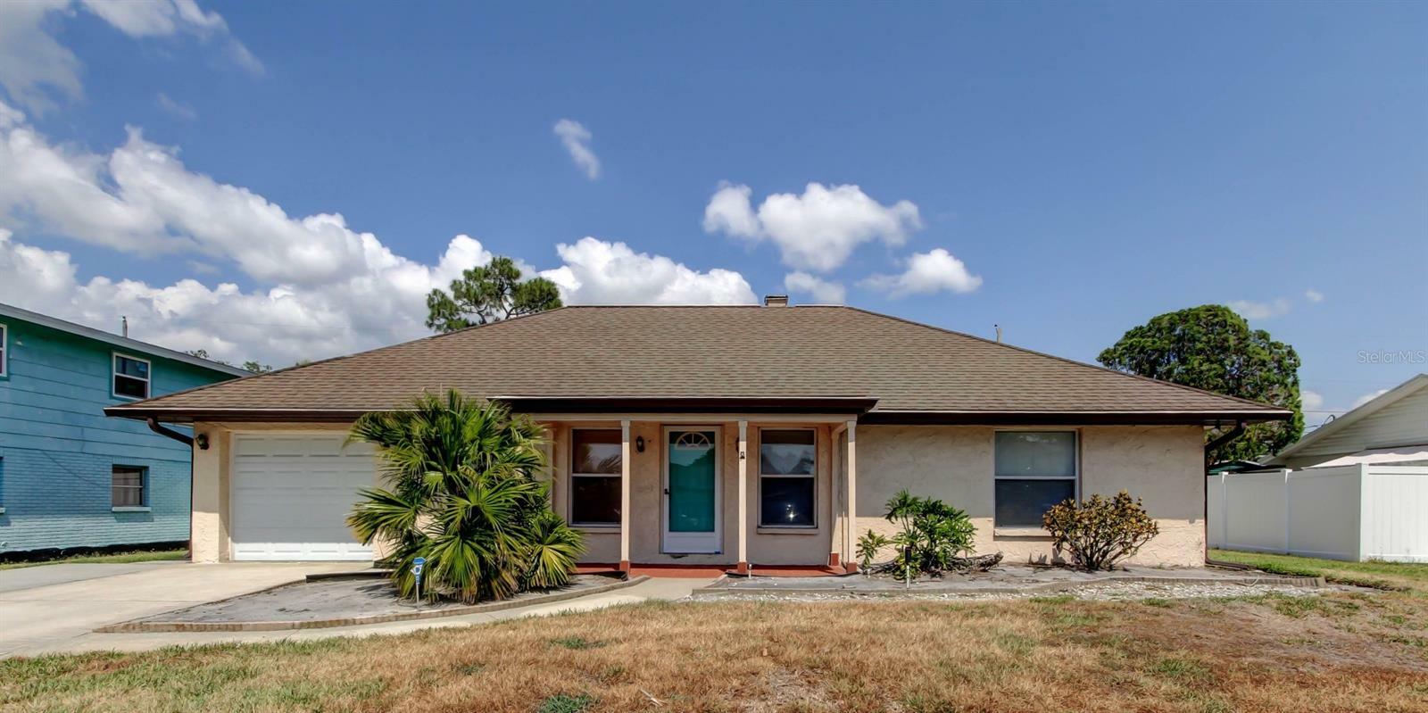 Property Photo: 6421 Wilshire Drive FL 33615