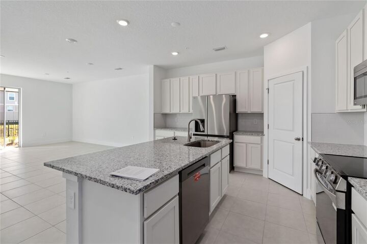 Property Photo: 1130 Desert Candle Drive FL 34761