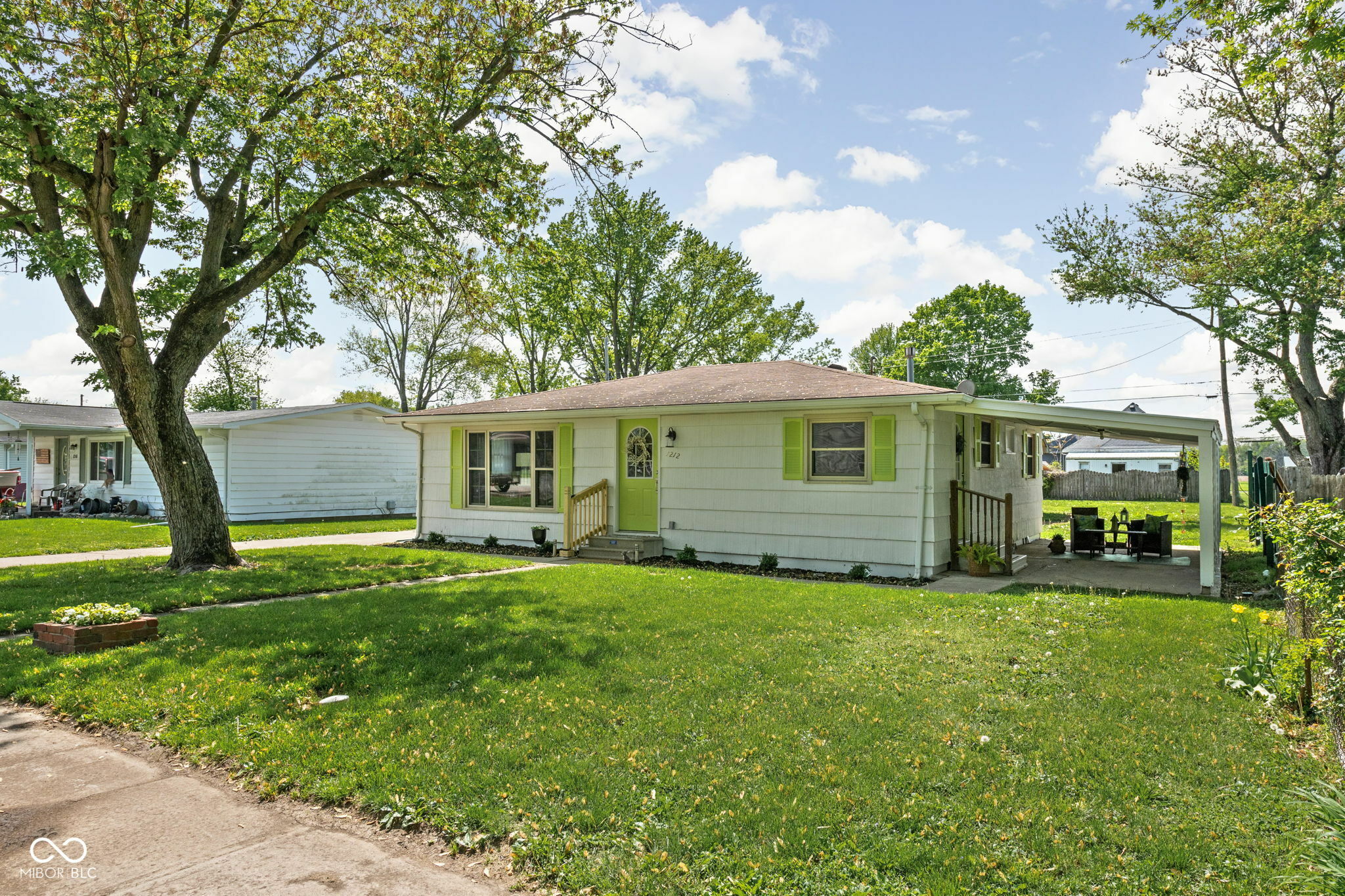 Property Photo: 1212 N 10th Street IN 46036