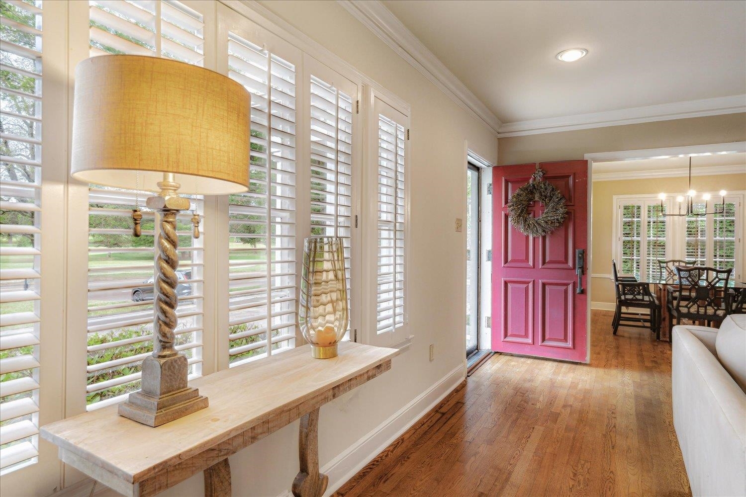 Property Photo: 3712 Walnut Grove Rd TN 38111