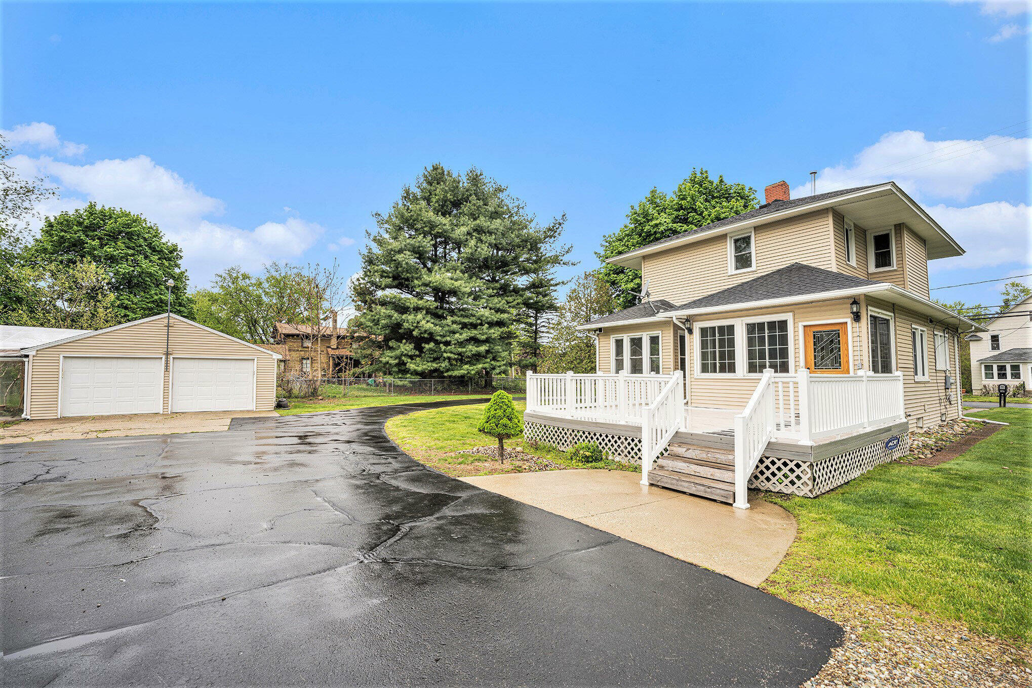 Property Photo: 5788 Comstock Avenue MI 49048