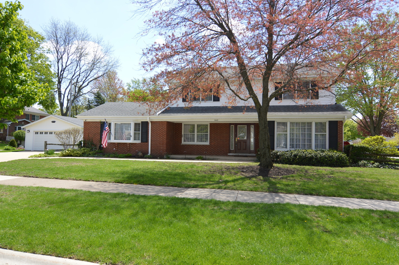 2405 E Miner Street  Arlington Heights IL 60004 photo