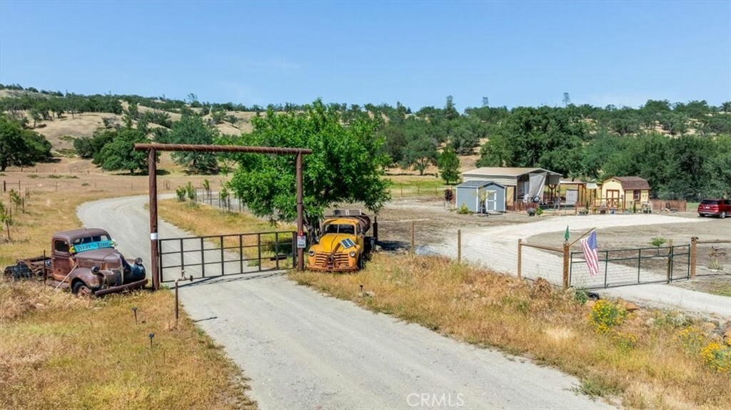 Property Photo:  70075 Vineyard Canyon Road  CA 93451 