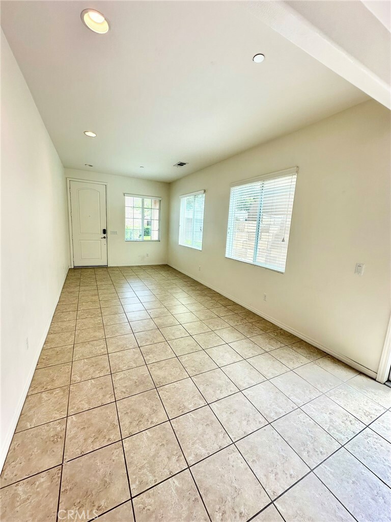 Property Photo: 876 Madison Court CA 91784