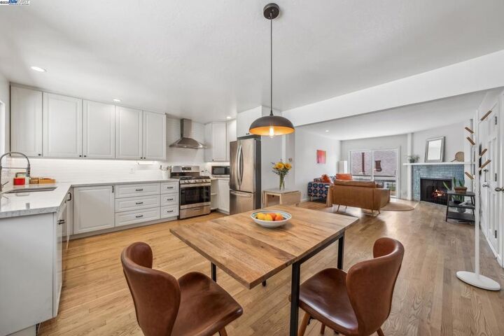 1233 Broadway  Alameda CA 94501 photo