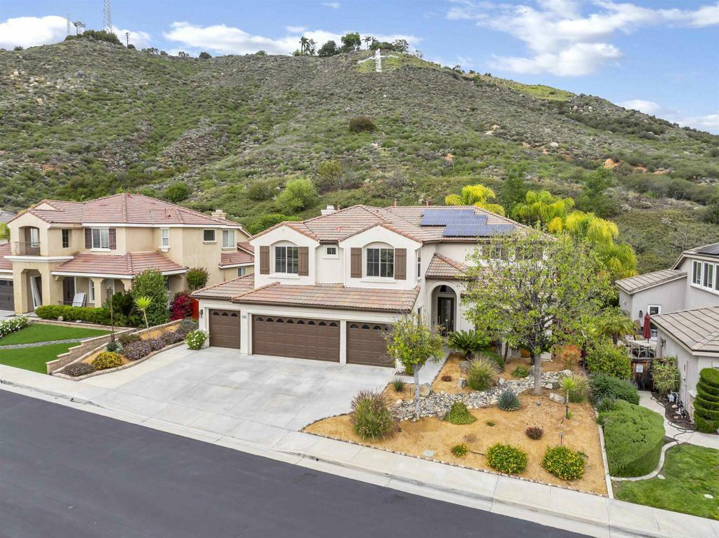 Property Photo: 23860 Hollingsworth Drive CA 92562