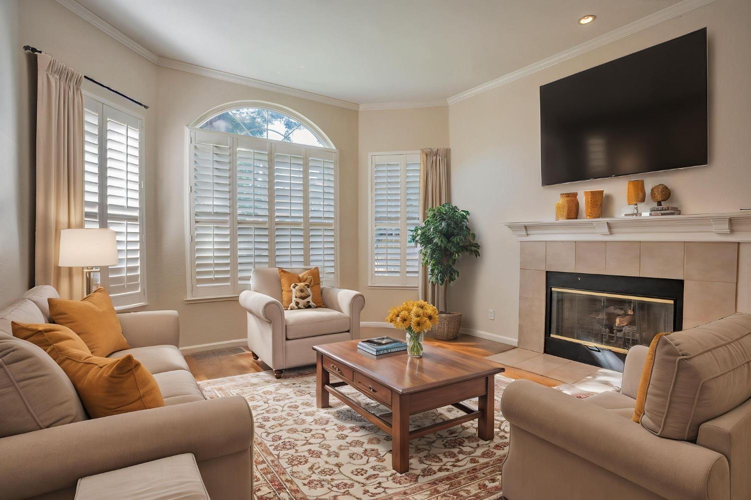Property Photo: 9034 Acorn Ridge Circle CA 95758