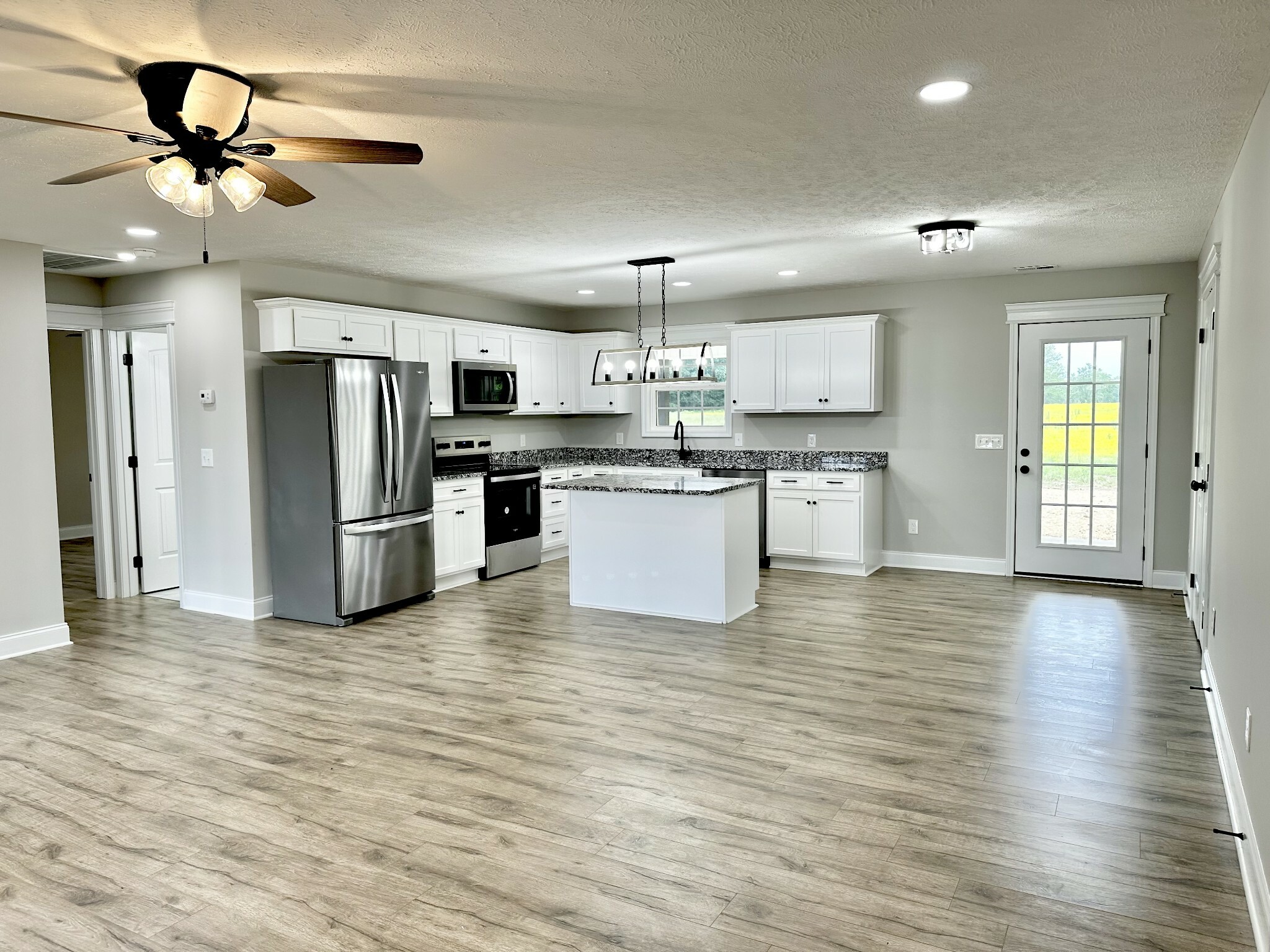 Property Photo: 136 Whitaker Rd TN 37160