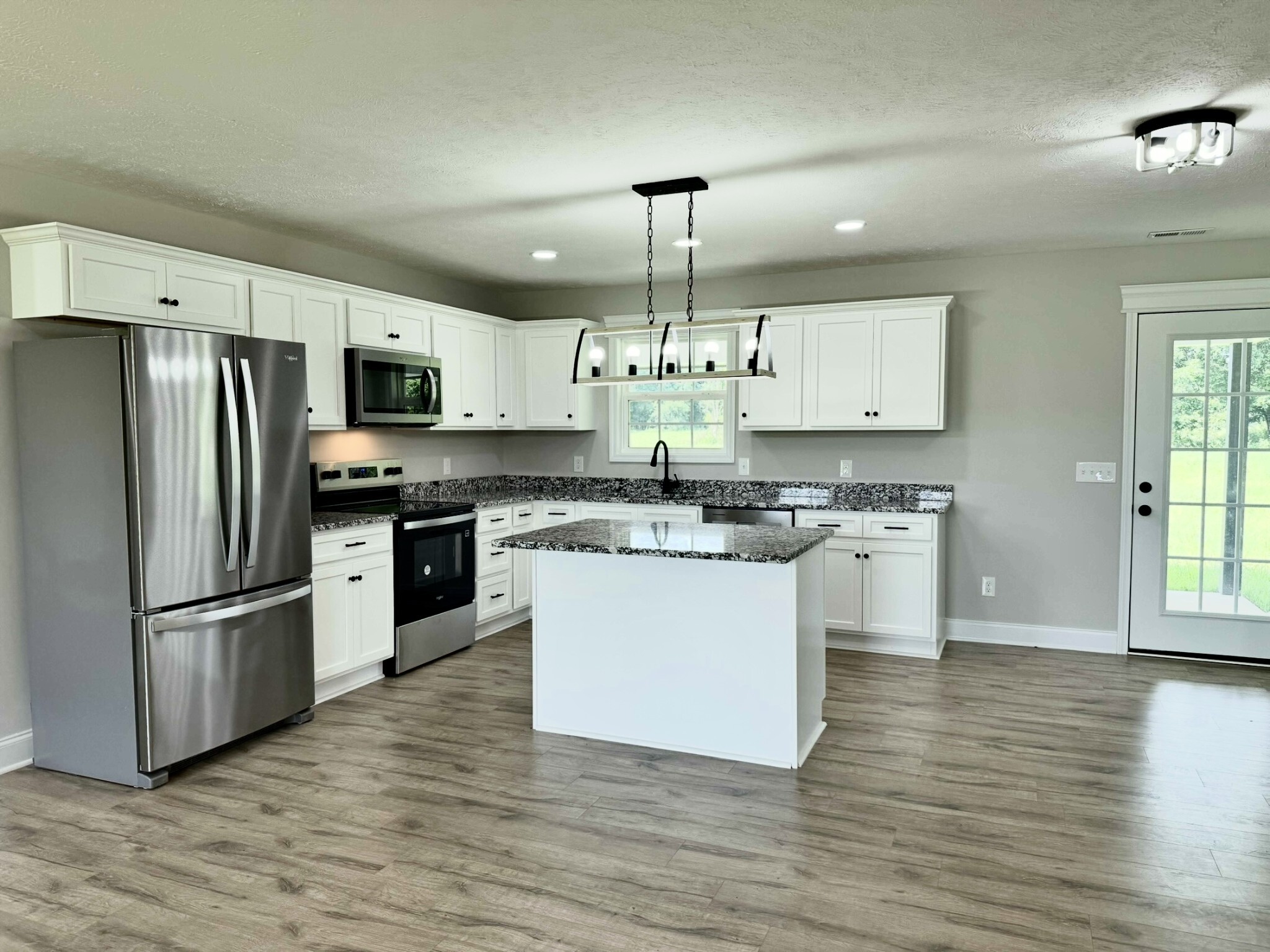 Property Photo: 136 Whitaker Rd TN 37160